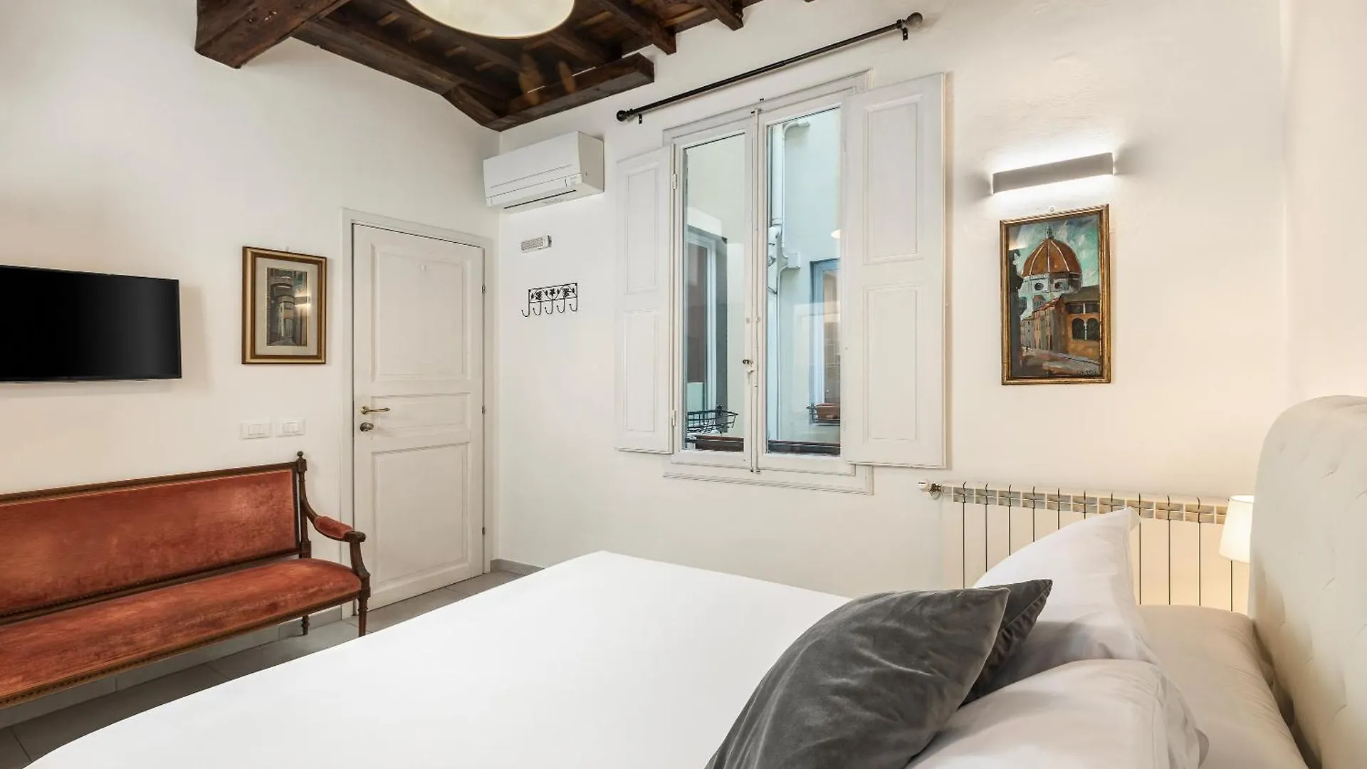 Roped Rooms Florence