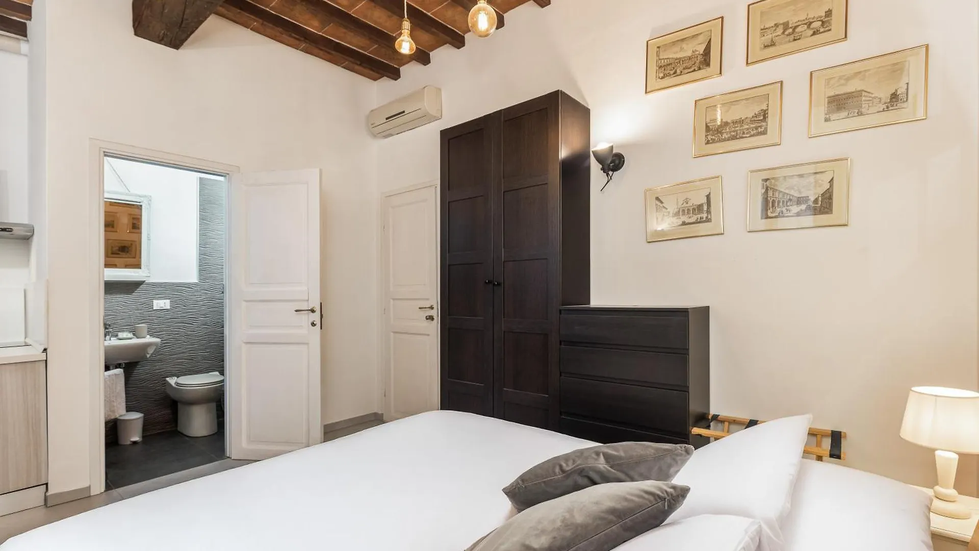 Roped Rooms Florence